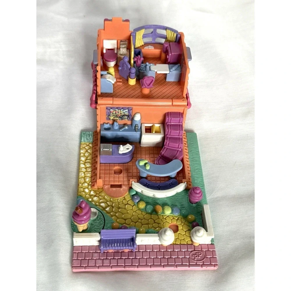 VTG 1995 Polly Pocket Bluebird Ice Cream Parlor Scented Playset No Figures